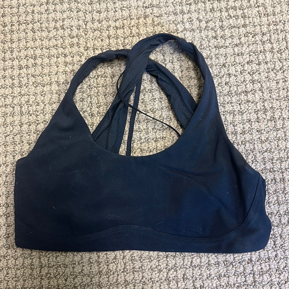 Like New Lululemon sports bra black size 6